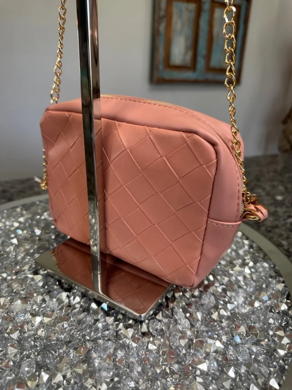 Under One Sky Pink basket weave Woven Crossbody with Gold Chain NWT